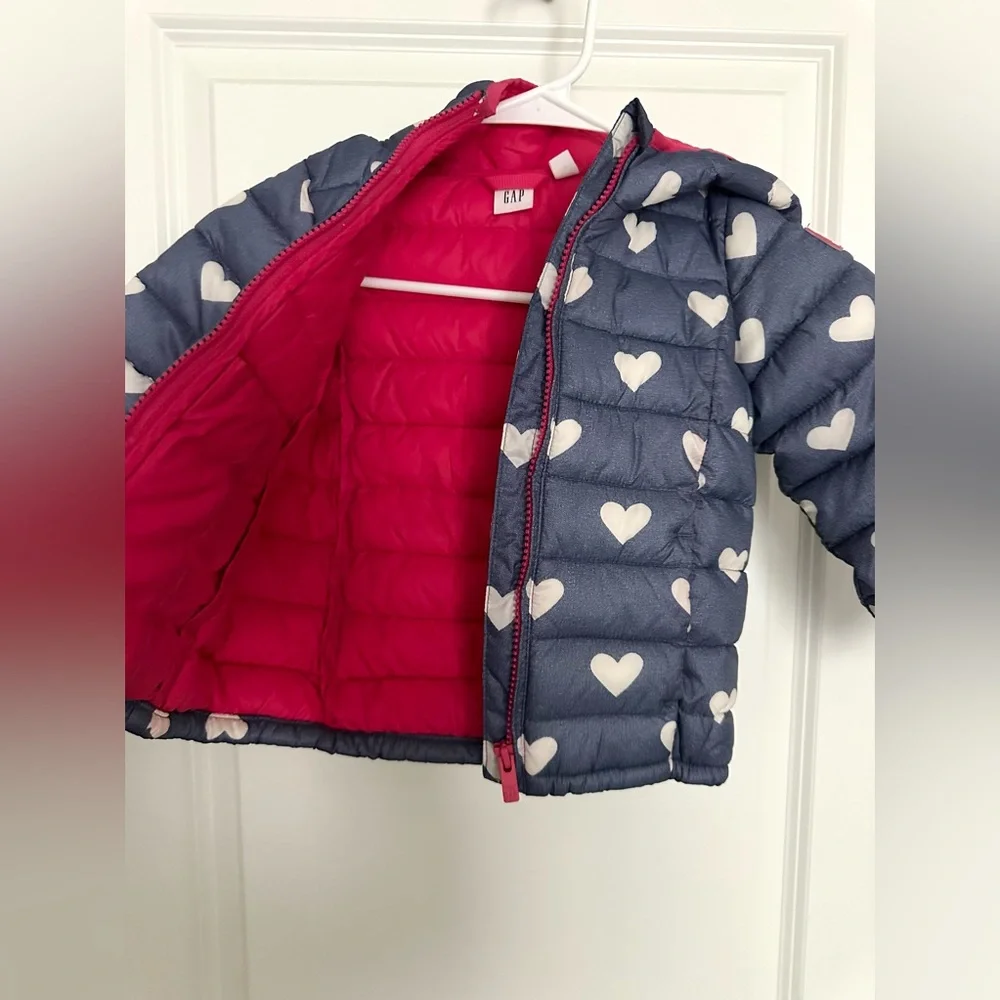 GAP Girls Navy Blue Heart Print Puffer Jacket with Pink Trim